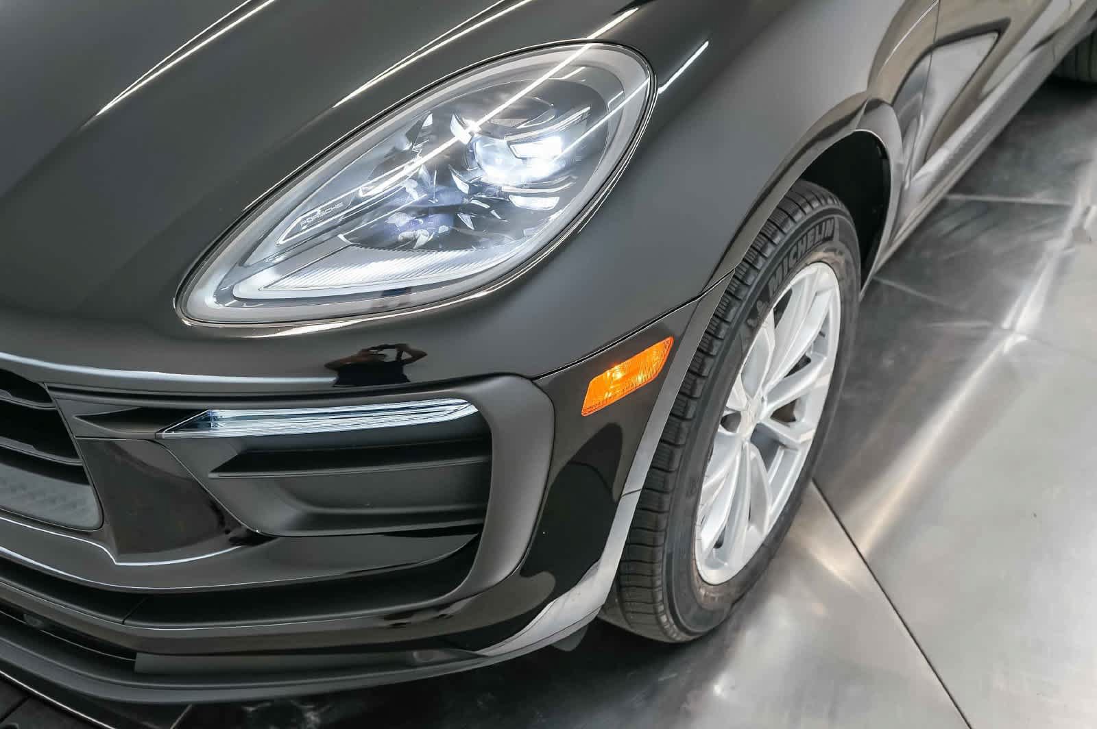 Certified 2026 Porsche Macan AWD/4WD image 16