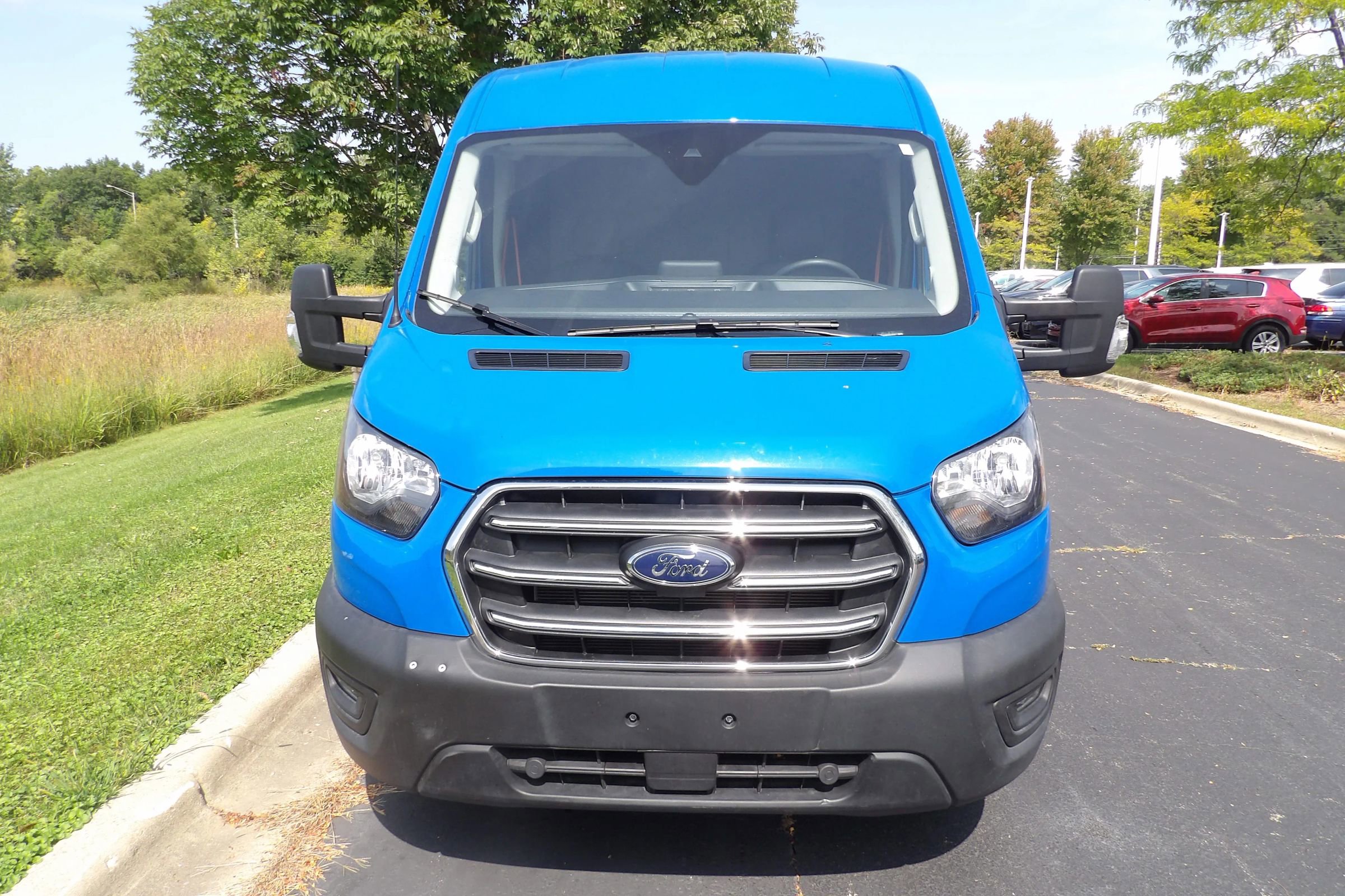 Used 2020 Ford Transit 250 Medium Roof RWD image 2