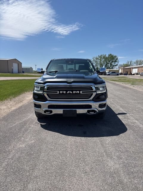 Used 2022 RAM 1500 Laramie AWD/4WD image 2