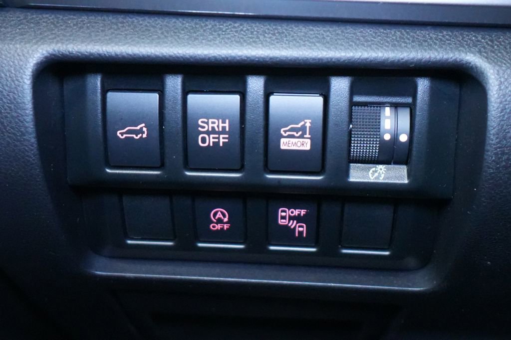 Used 2023 Subaru Forester Premium image 41