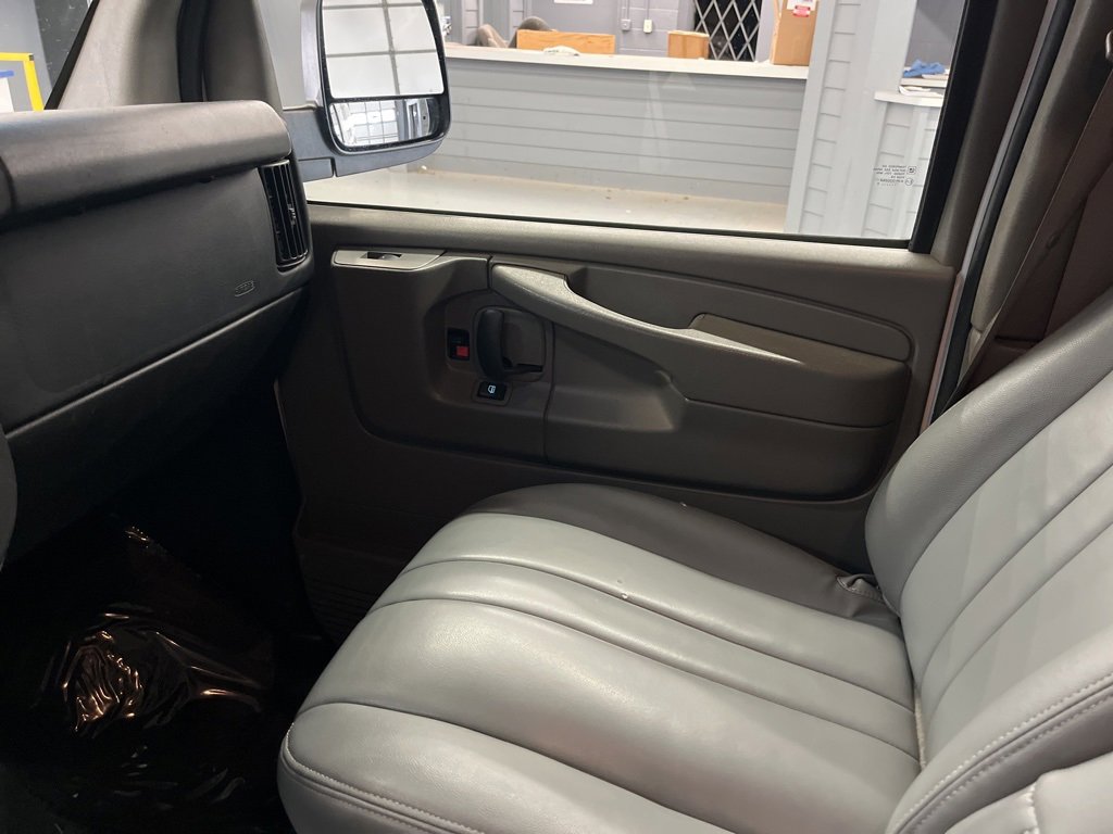 Used 2014 Chevrolet Express 3500 LT w/ LT Preferred Equipment Group image 15