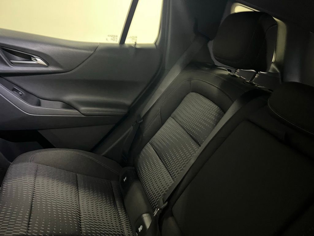 New 2026 Chevrolet Equinox LT w/ LPO, Floor Liner Package image 23