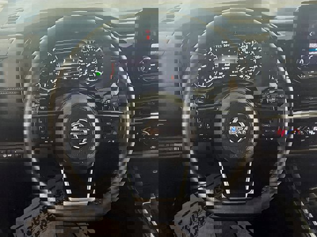 Certified 2025 Nissan Pathfinder SV image 10