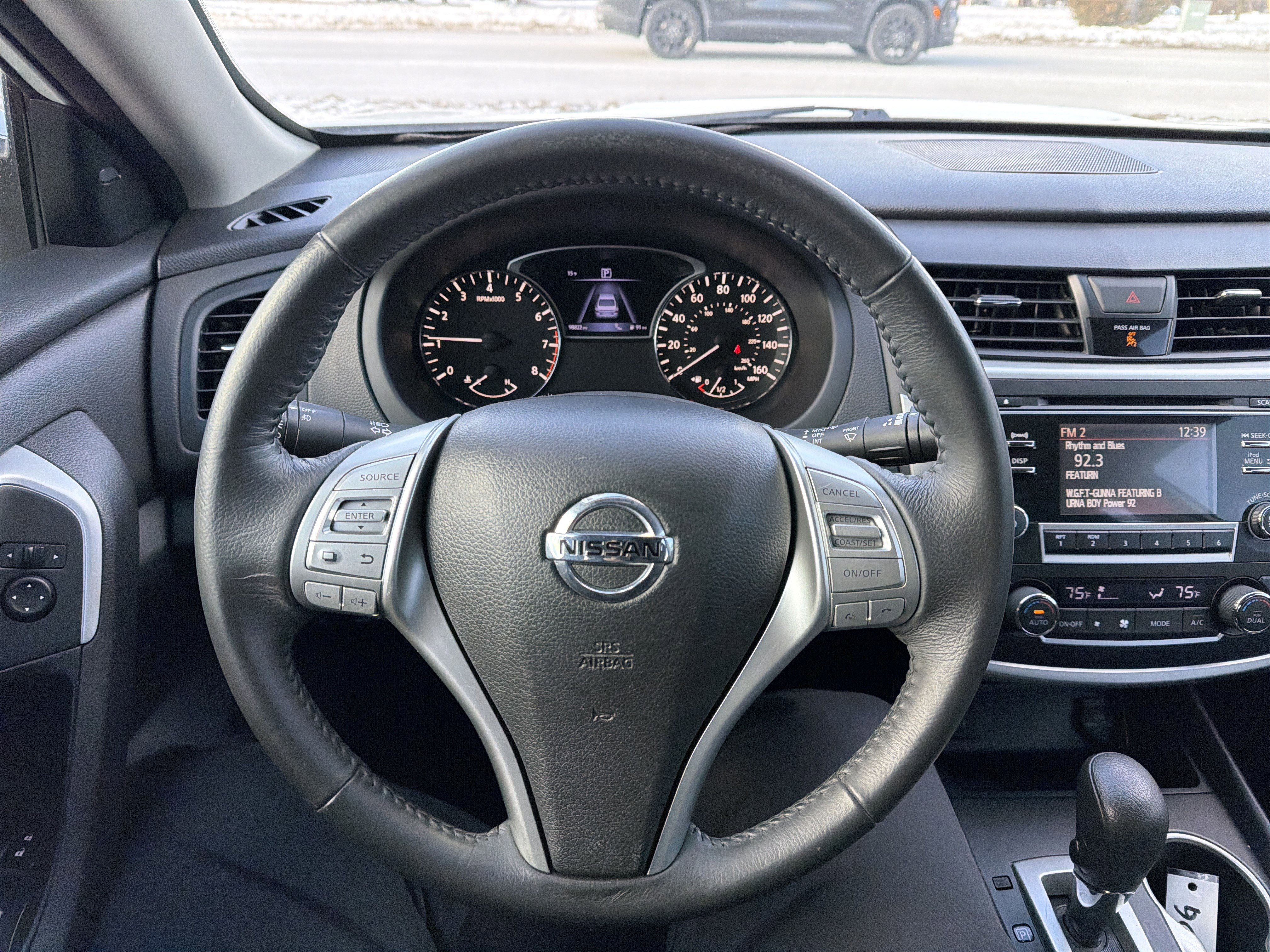 Used 2017 Nissan Altima 2.5 SV image 12