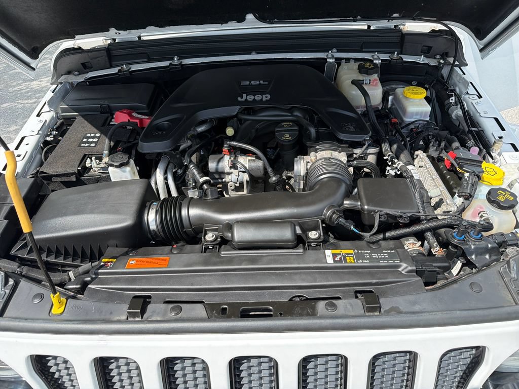 Used 2021 Jeep Wrangler Unlimited Sahara AWD/4WD image 40