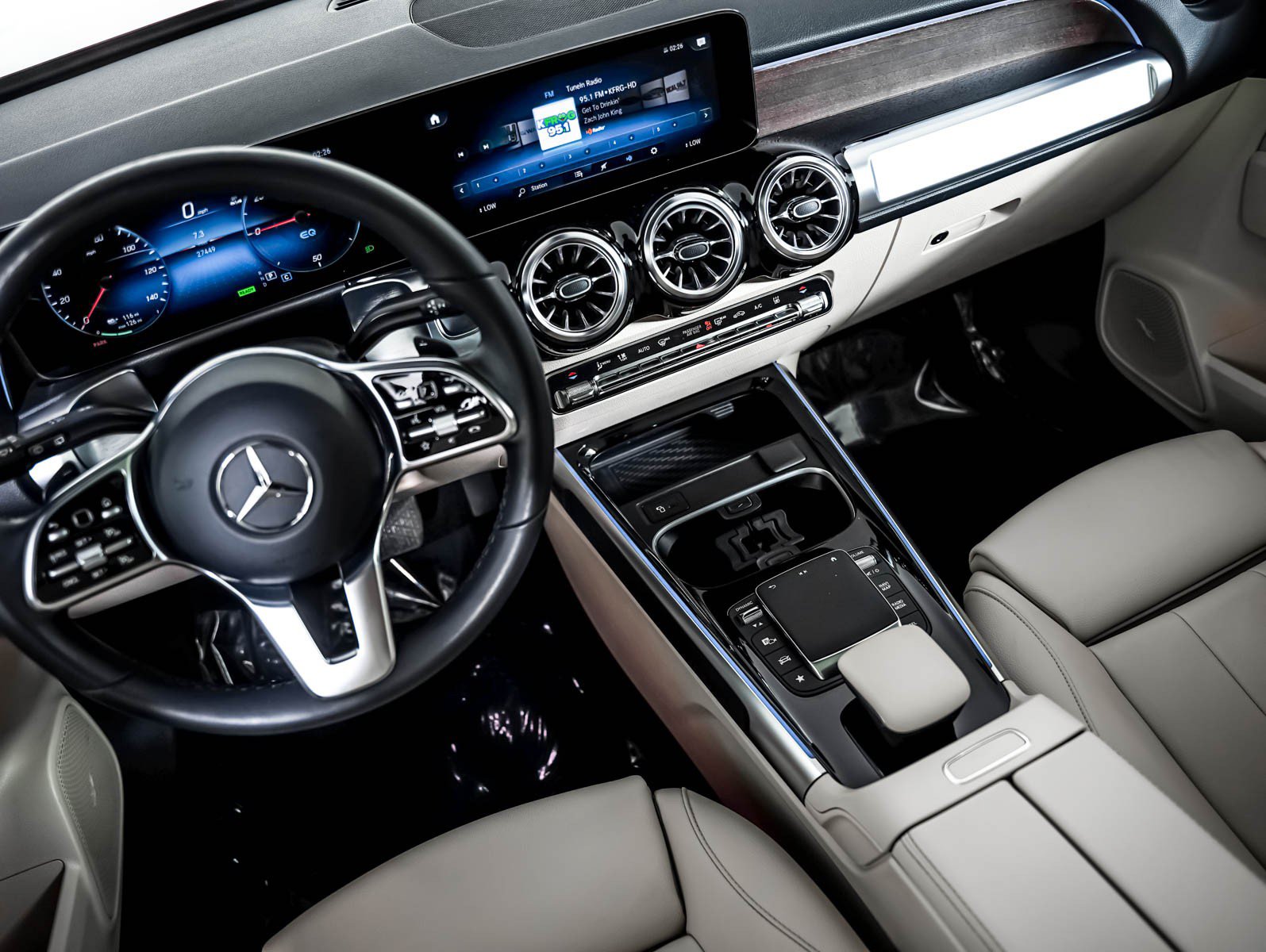 Used 2023 Mercedes-Benz EQB 250+ w/ Exclusive Package image 14