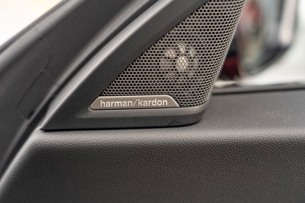 Used 2025 BMW M2 w/ Lighting Package image 19