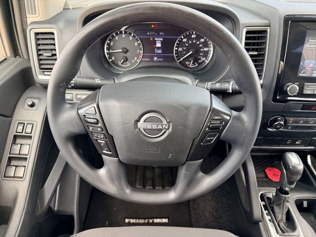 Used 2022 Nissan Frontier SV image 15