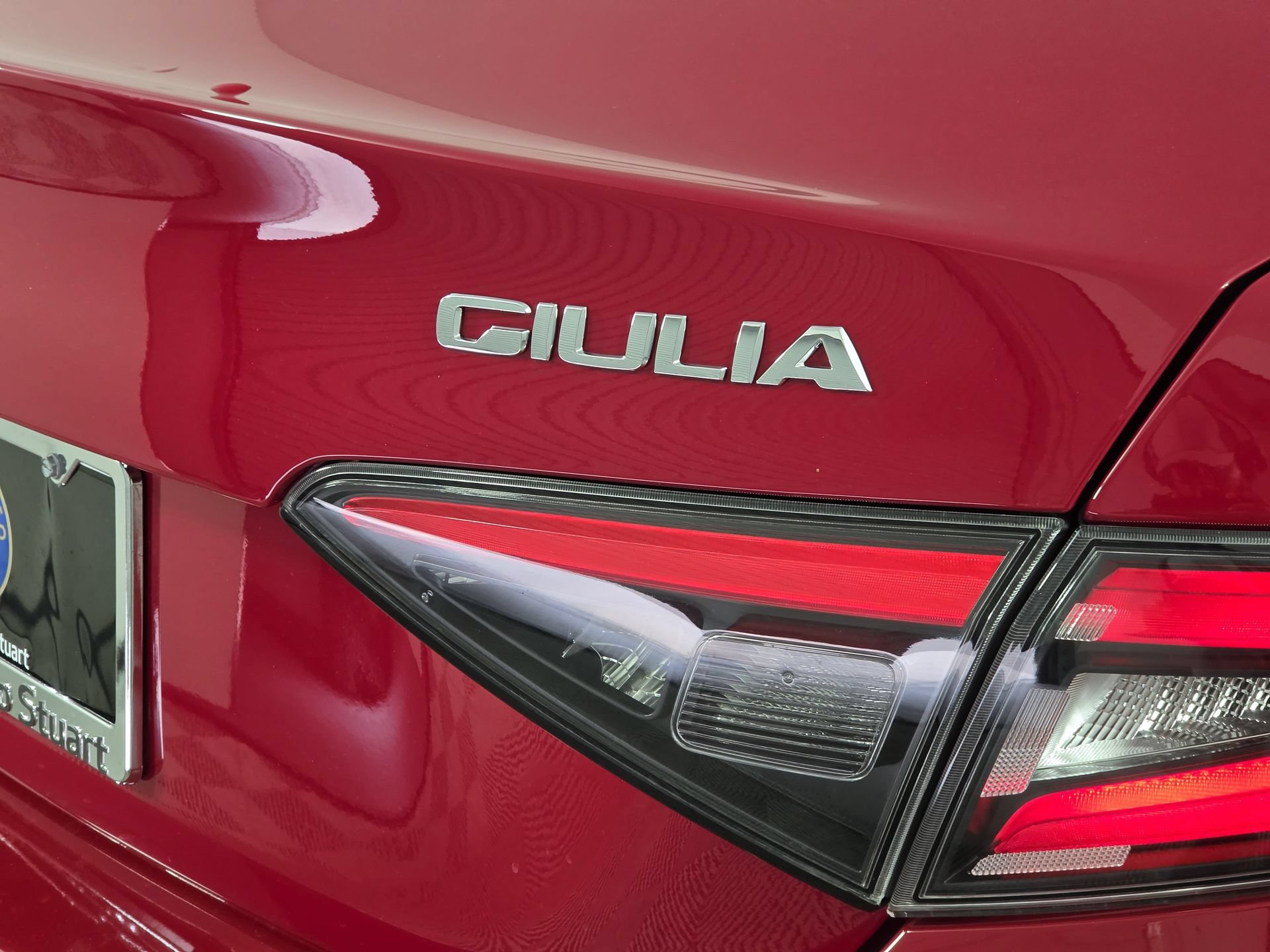 Used 2024 Alfa Romeo Giulia Sprint RWD image 11