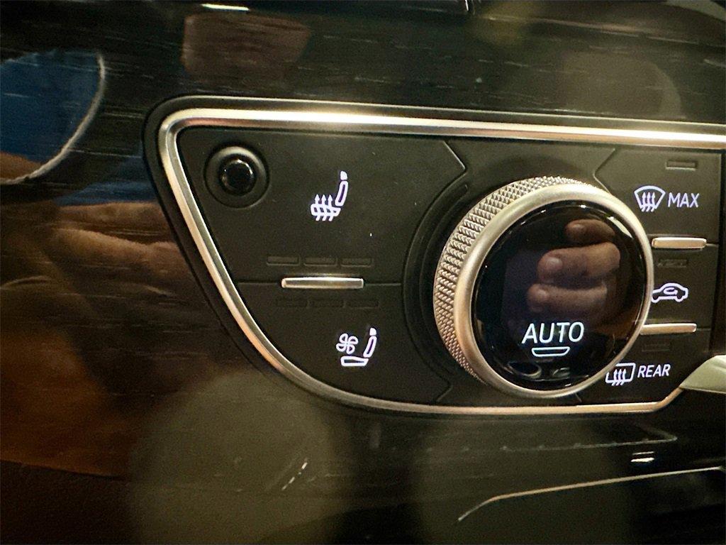 Used 2018 Audi Q7 3.0T Prestige image 24