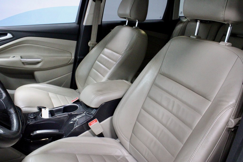 Used 2016 Ford Escape Titanium w/ Equipment Group 301A image 24