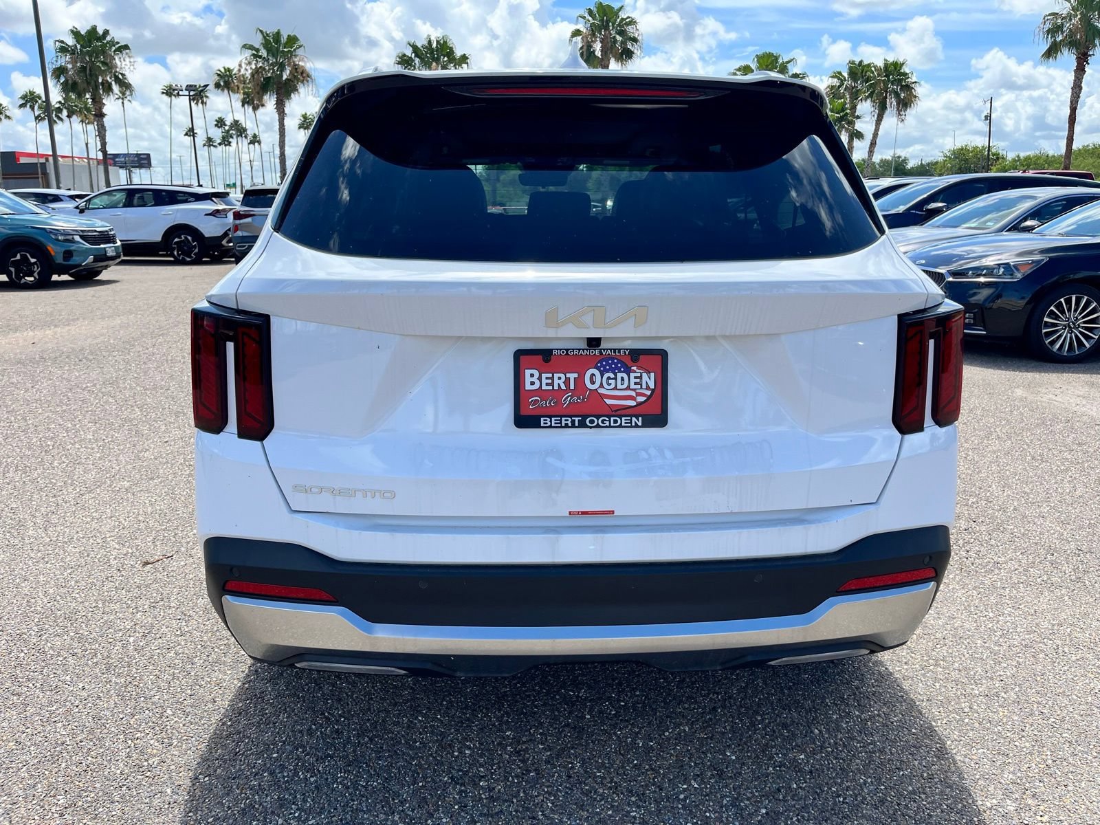 New 2026 Kia Sorento S w/ S Panoramic Sunroof Package FWD image 6