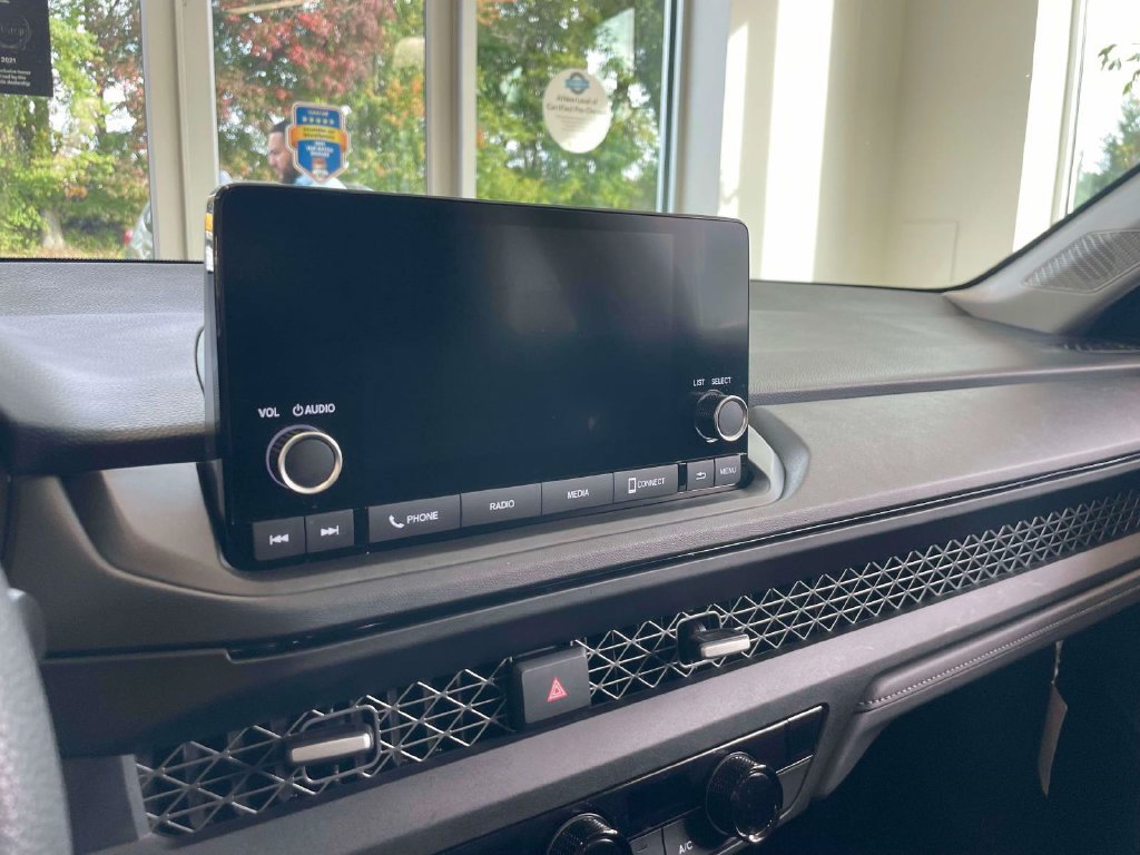 Used 2025 Honda Accord SE image 24