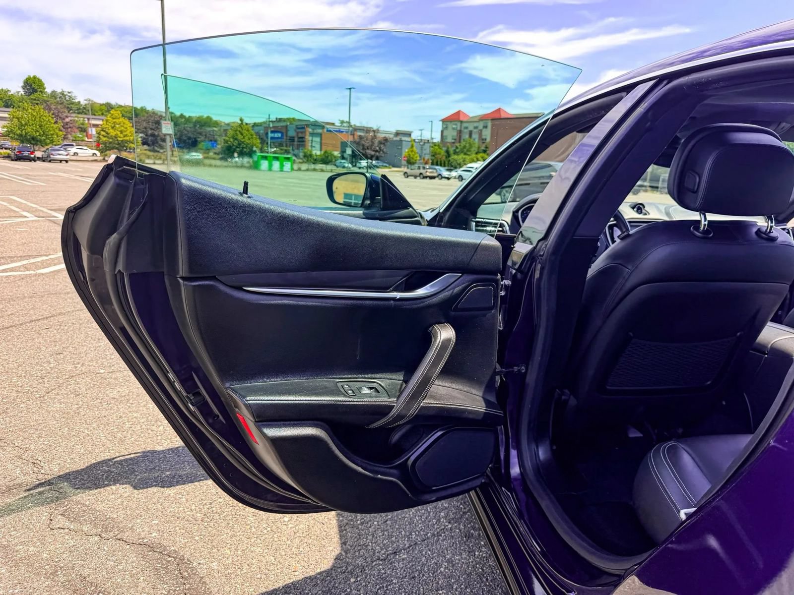 Used 2018 Maserati Ghibli S Q4 AWD/4WD image 13