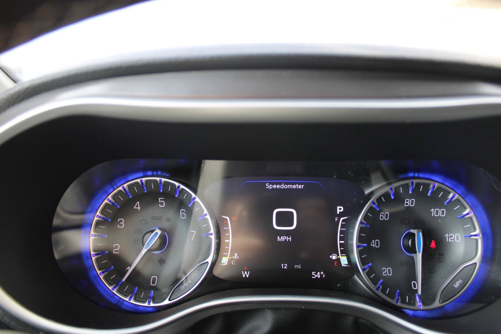New 2026 Chrysler Pacifica Select w/ S Appearance Package FWD image 16