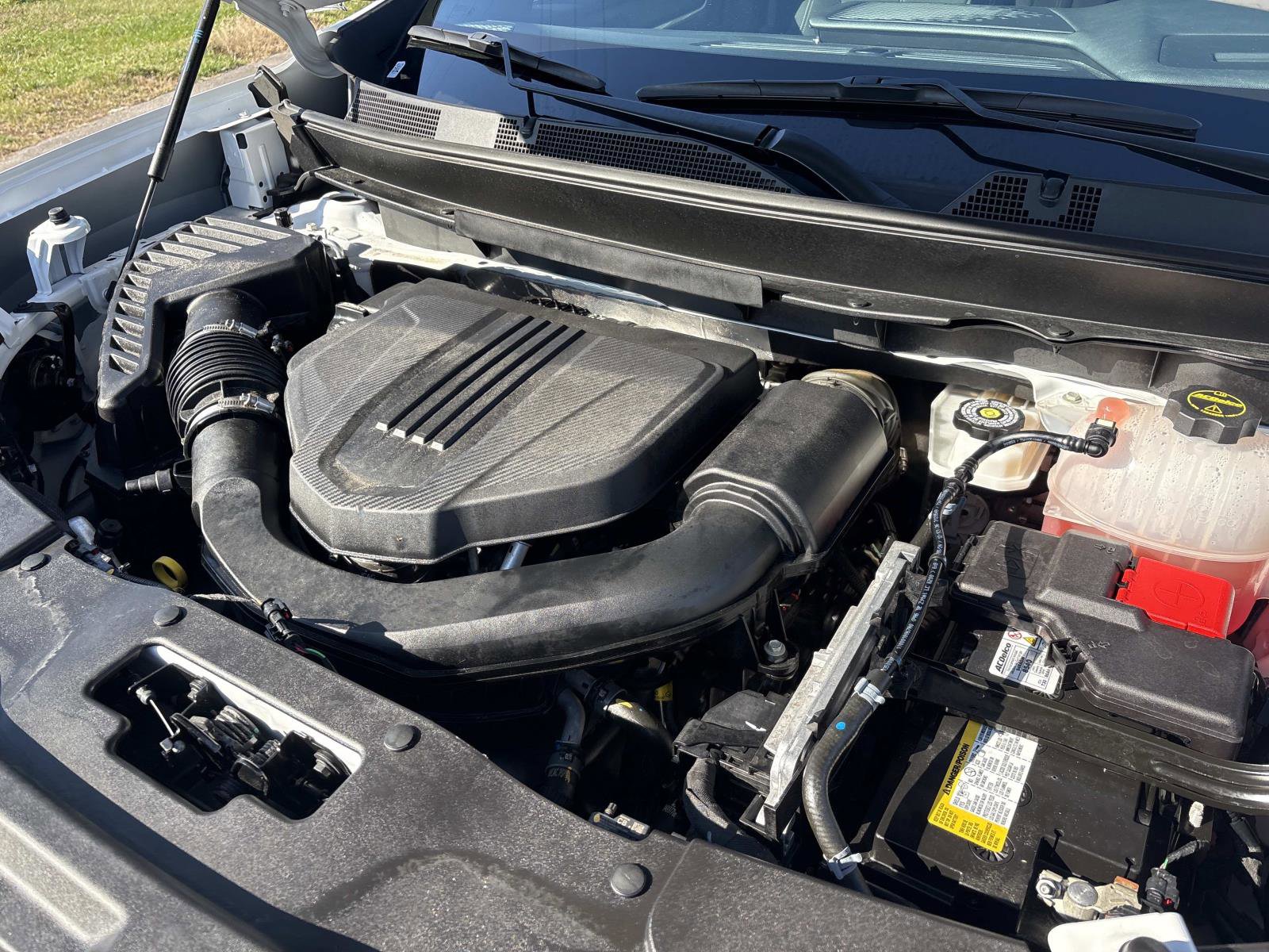 Certified 2025 GMC Acadia Elevation image 33