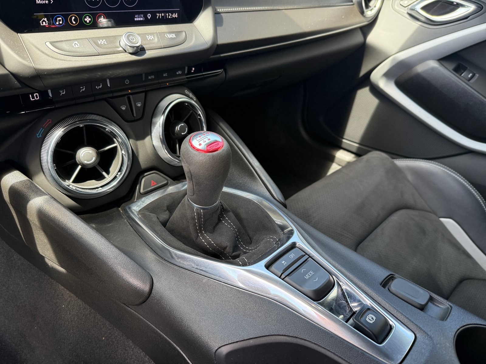 Used 2019 Chevrolet Camaro SS RWD image 13