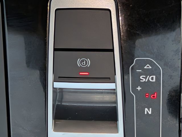 Used 2021 Audi Q7 2.0T Premium w/ Convenience Package image 16