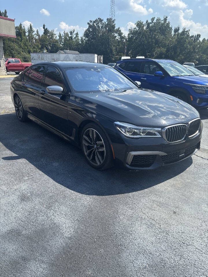 Used 2019 BMW M760i xDrive w/ Luxury Rear Seating Package AWD/4WD image 8