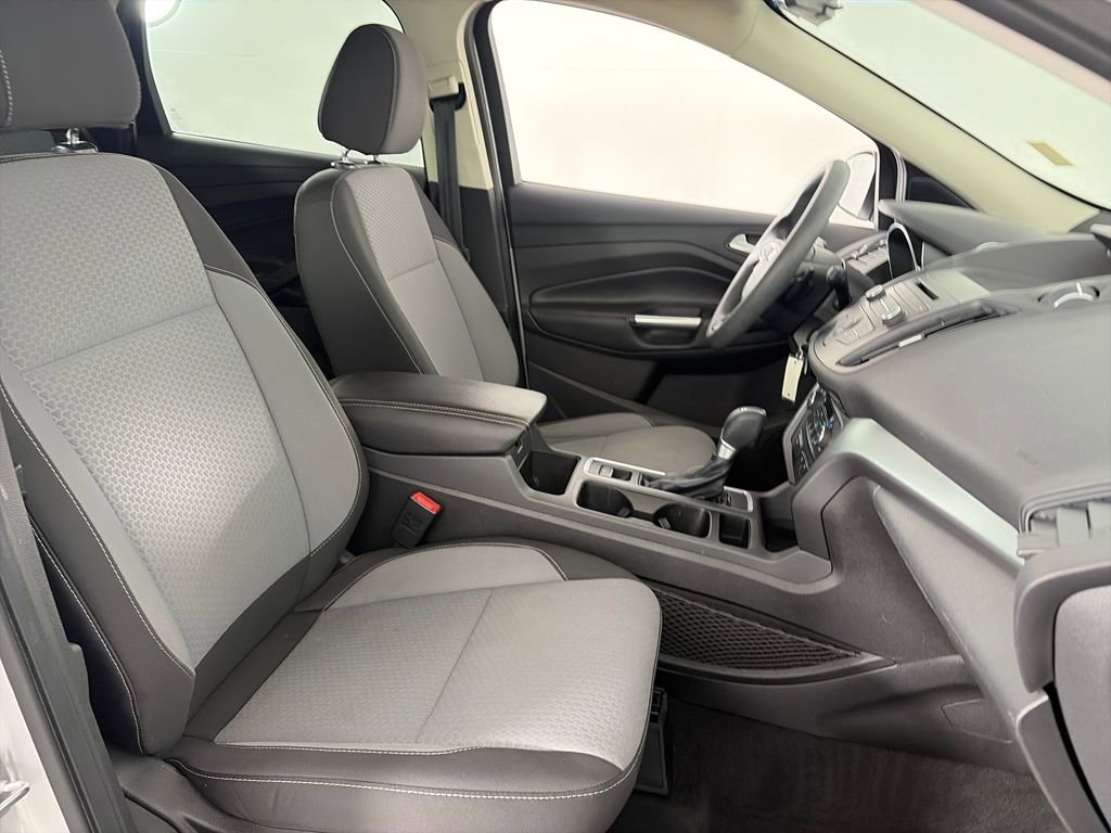 Used 2017 Ford Escape SE image 30