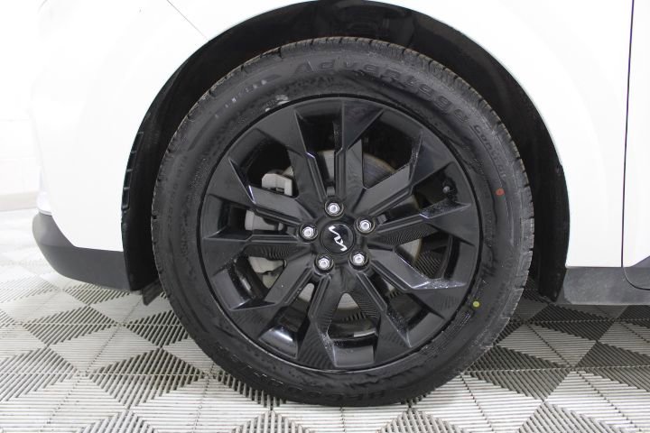 Used 2022 Kia Carnival SX image 47