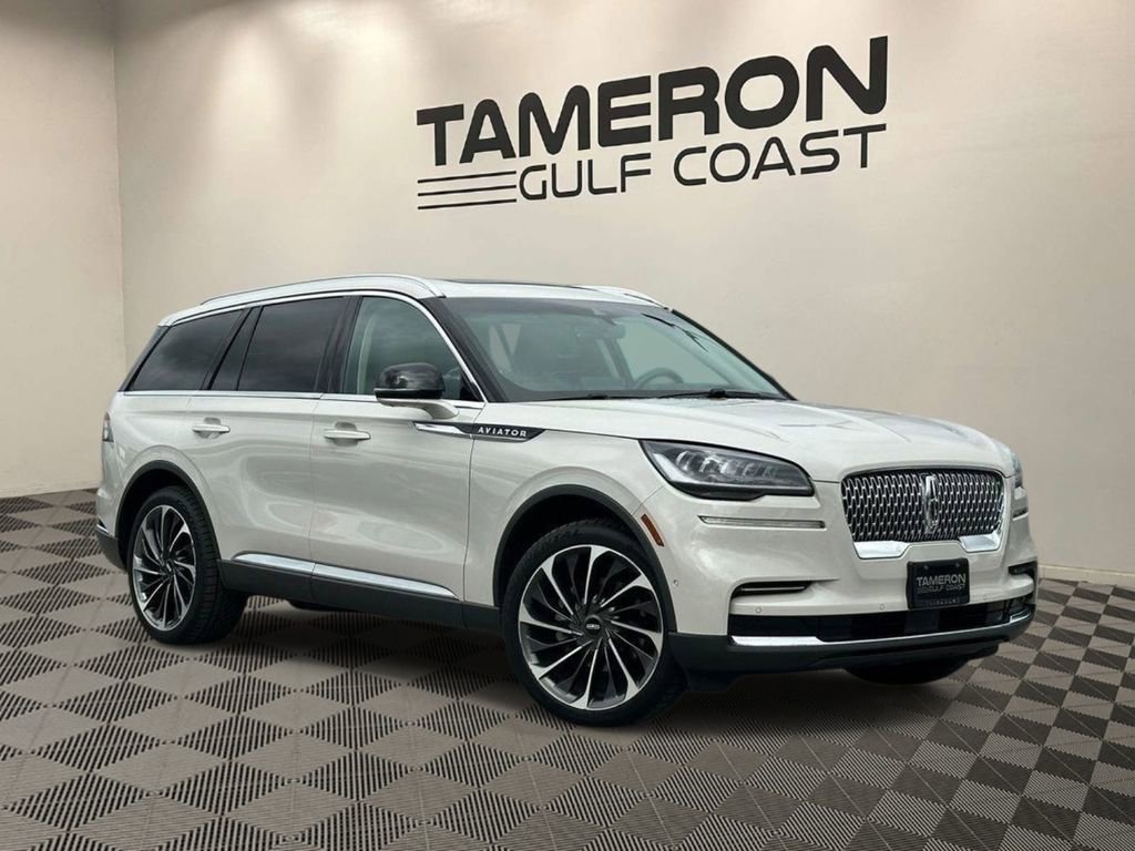 Used 2022 Lincoln Aviator Reserve w/ Equipment Group 201A image 1