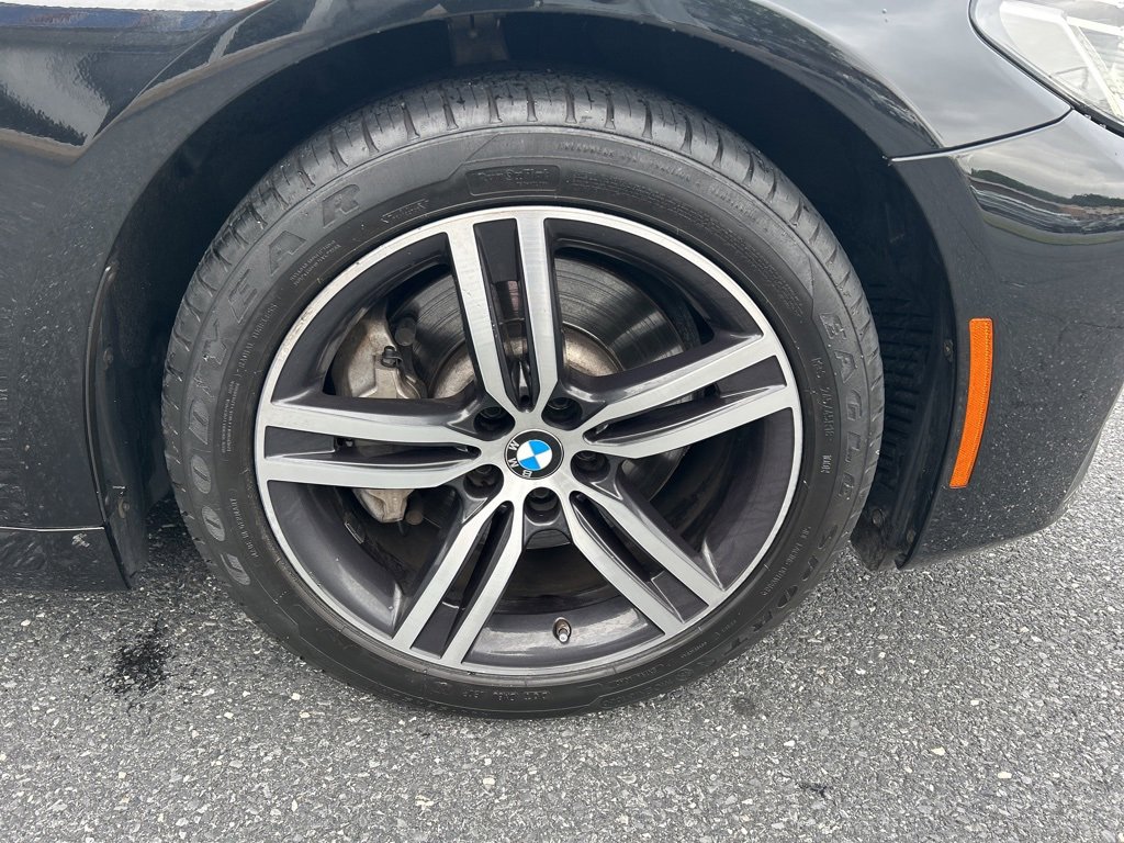 Used 2022 BMW 530i xDrive w/ Convenience Package image 9