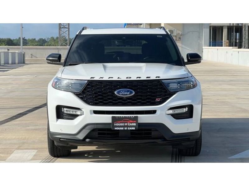 Used 2020 Ford Explorer ST w/ Premium Technology Package image 4