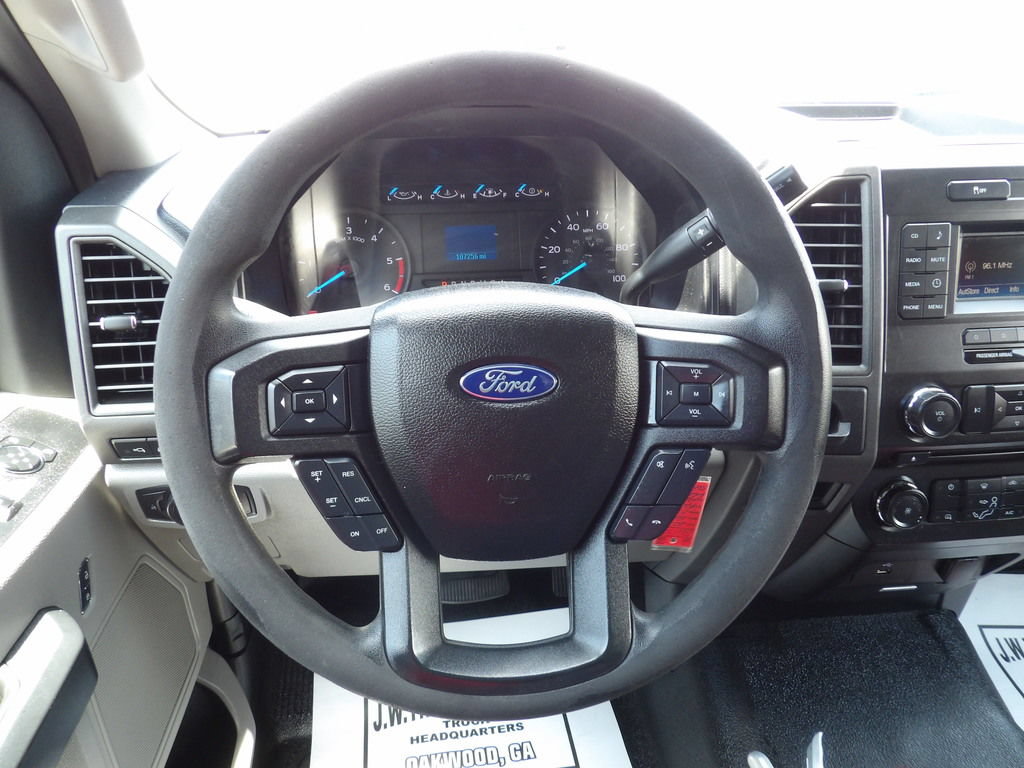 Used 2017 Ford F550 2WD Regular Cab Super Duty image 20