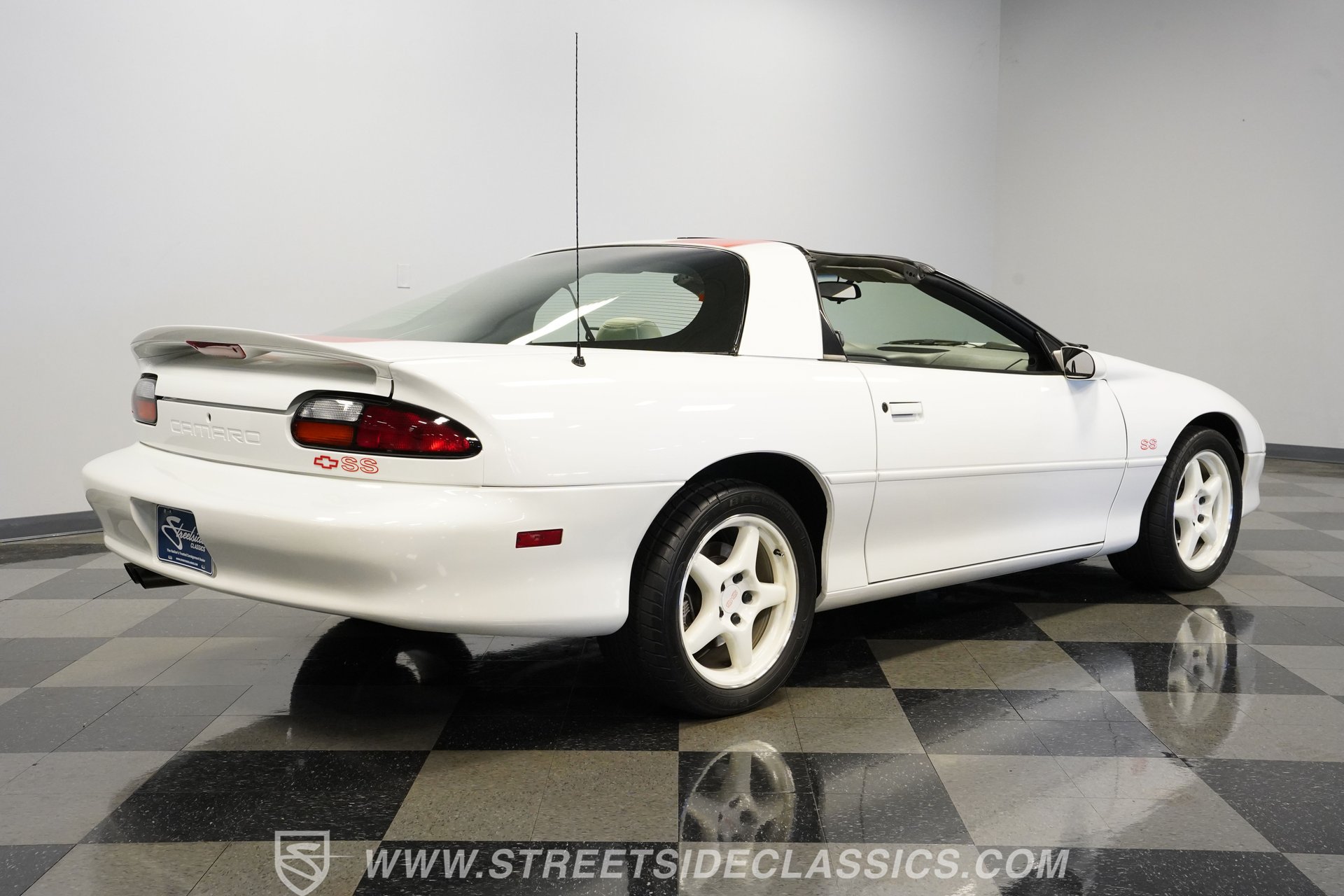 Used 1997 Chevrolet Camaro SS w/ SS Alteration Pkg RWD image 13
