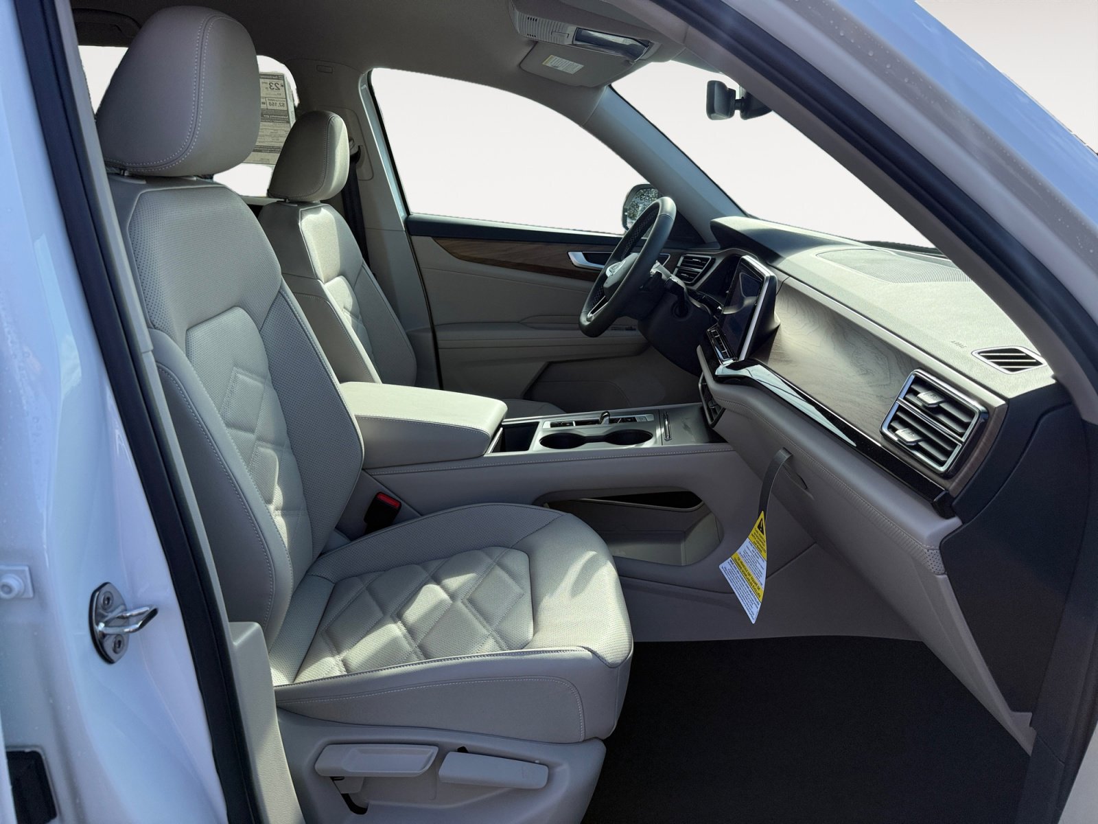 New 2026 Volkswagen Atlas SE image 19
