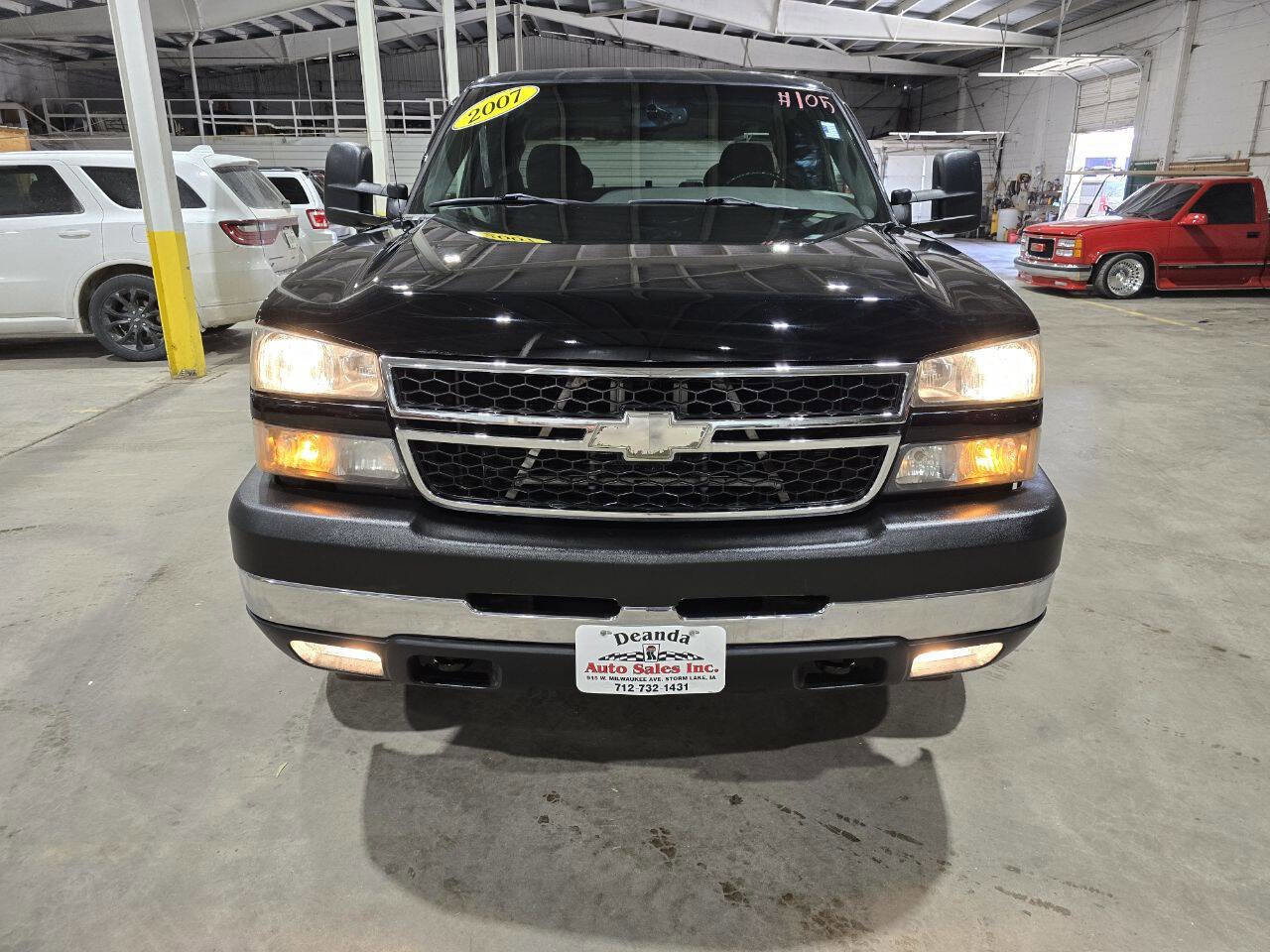 Used 2007 Chevrolet Silverado 2500 LT w/ Snow Plow Prep Package image 22
