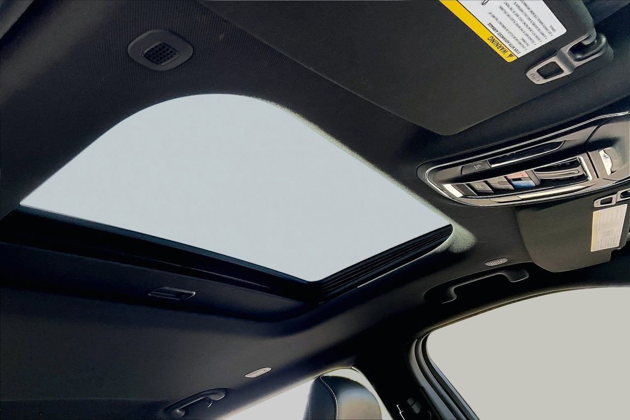 Certified 2025 Jeep Grand Cherokee L Altitude AWD/4WD image 16