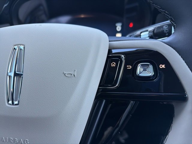 New 2026 Lincoln Corsair Premiere image 16