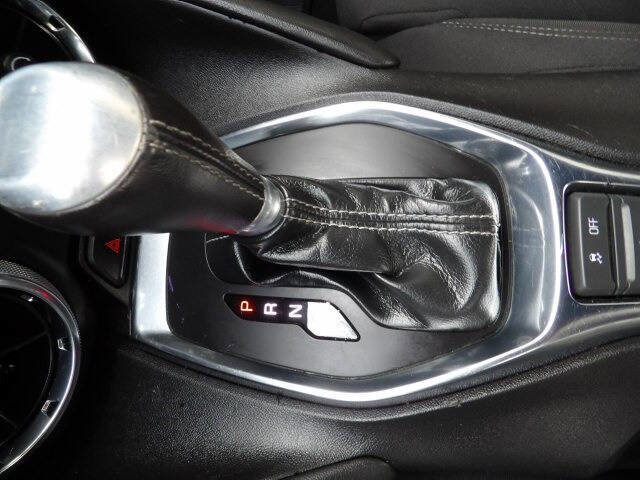 Used 2021 Chevrolet Camaro LT RWD image 51