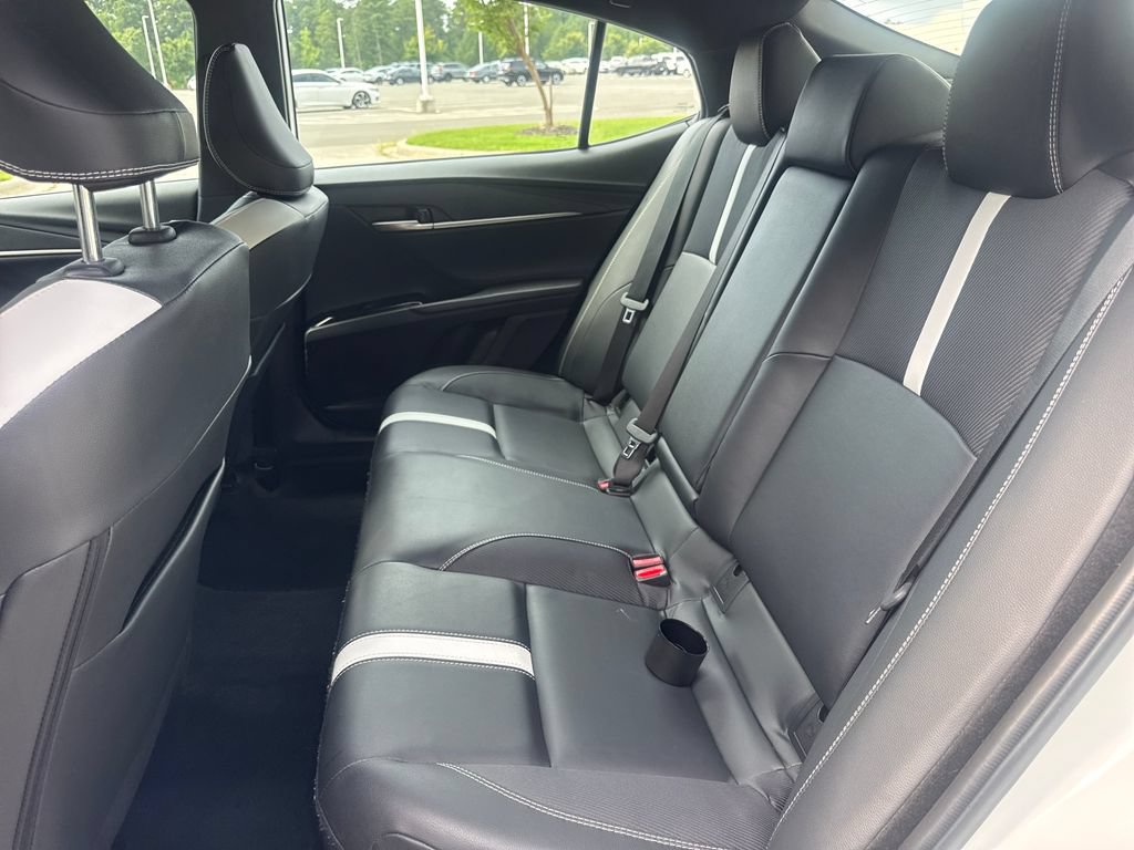 Used 2025 Toyota Camry SE FWD image 32