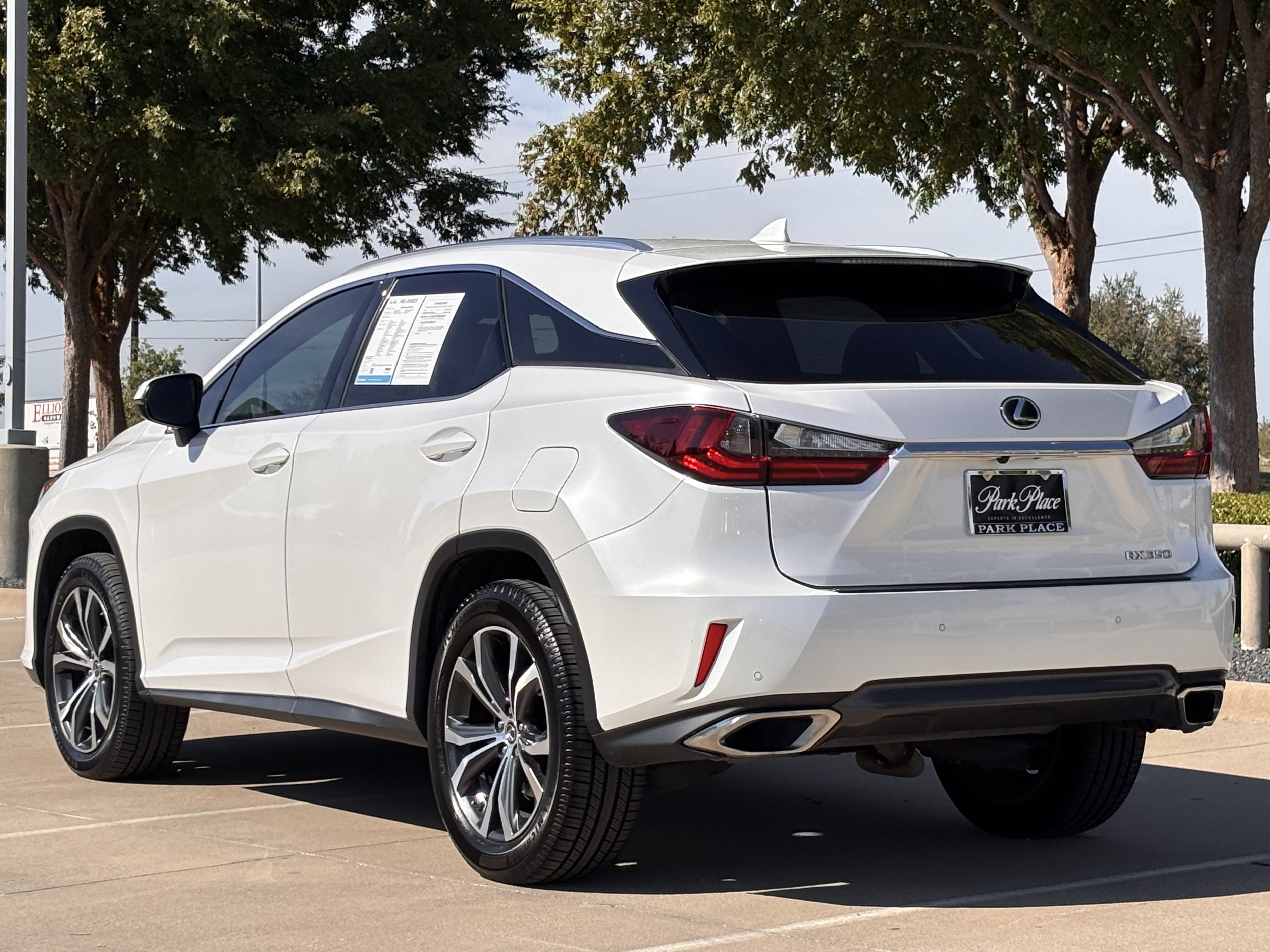 Used 2018 Lexus RX 350 FWD w/ Premium Package image 3
