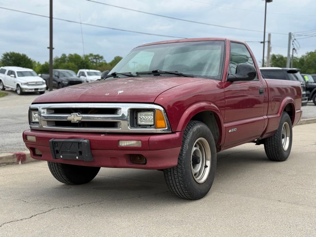 Used 1996 Chevrolet S10 Pickup 2WD Regular Cab image 2