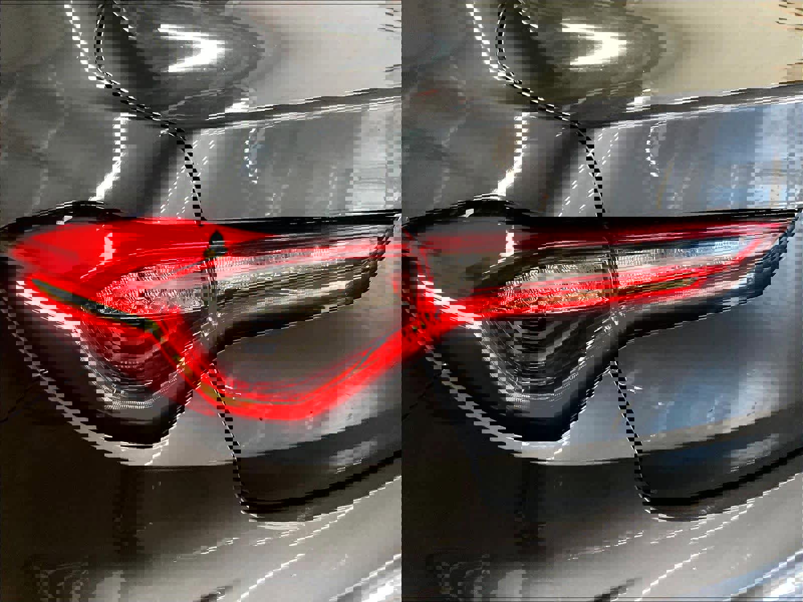 Used 2023 Acura TLX w/ Technology Package image 31