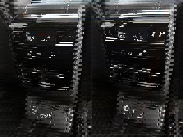 Used 2024 Acura MDX SH-AWD w/ Technology Package image 32