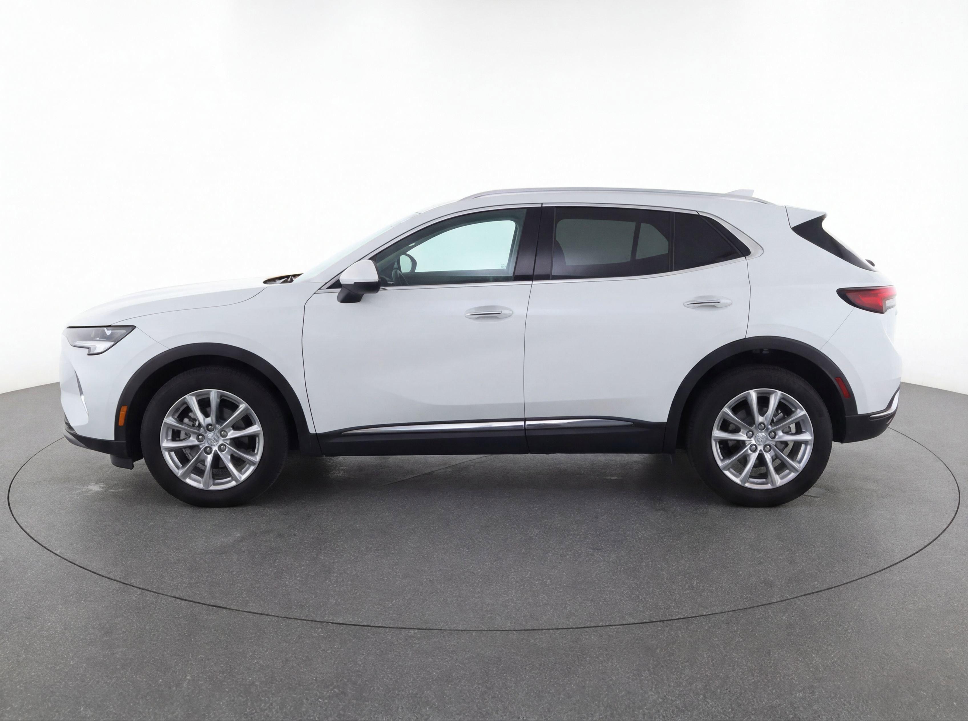 Used 2021 Buick Envision Preferred image 2
