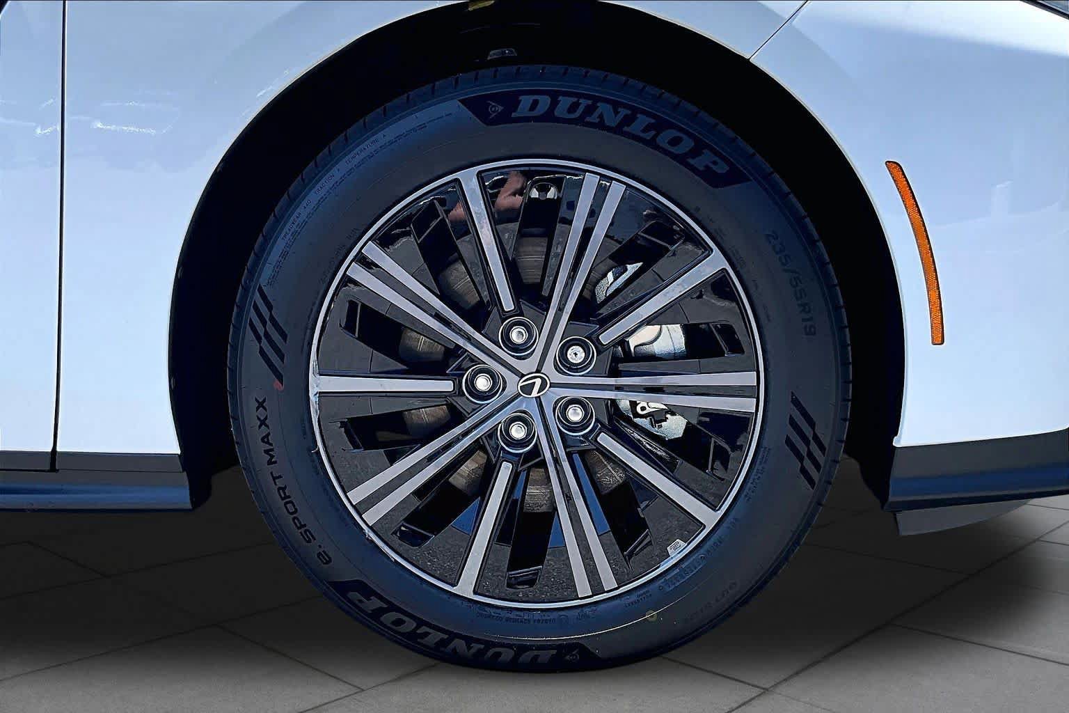 New 2026 Lexus ES 350e w/ Convenience Package FWD image 9