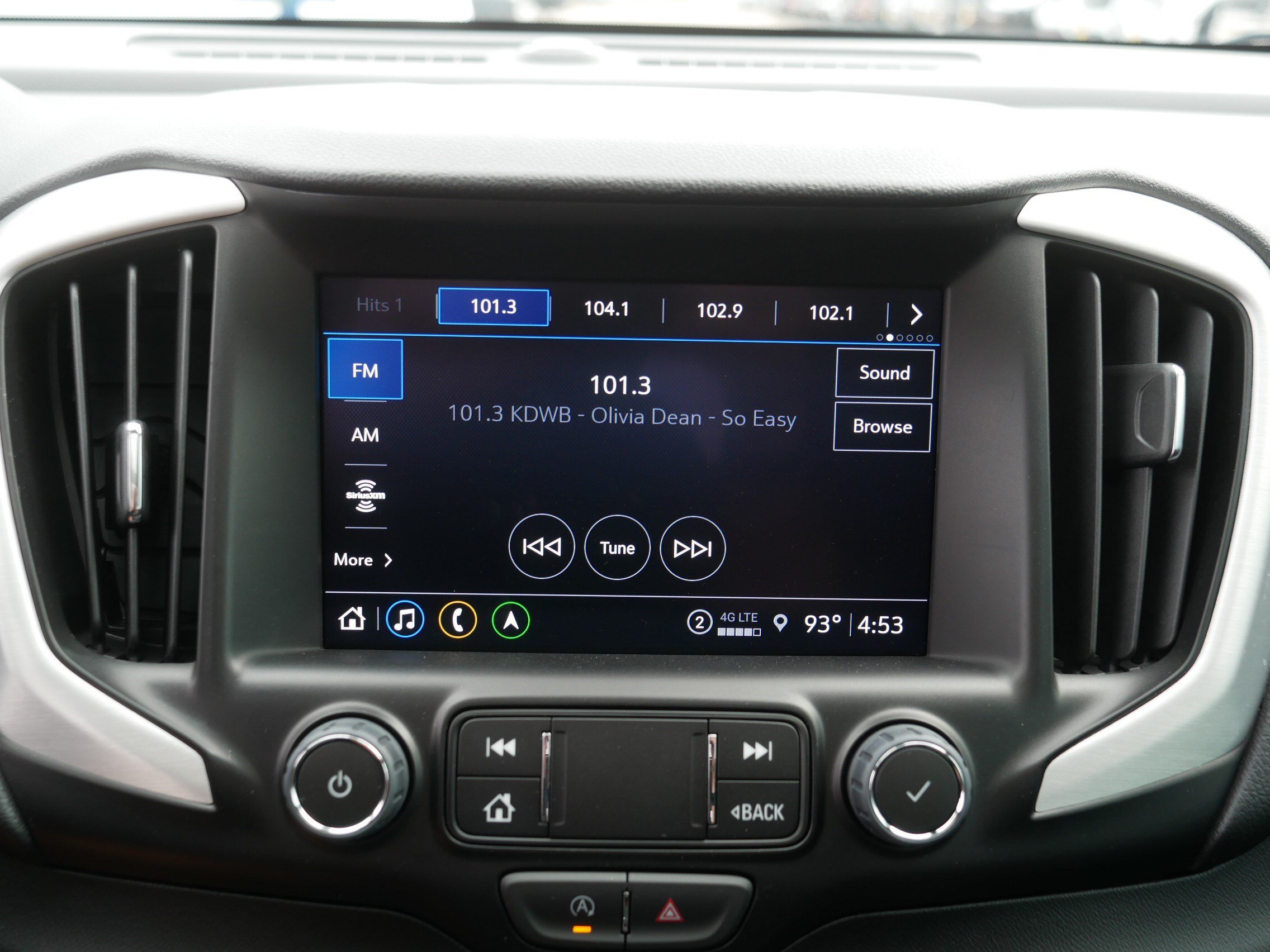 Used 2024 GMC Terrain SLE w/ Driver Convenience Package AWD/4WD image 22