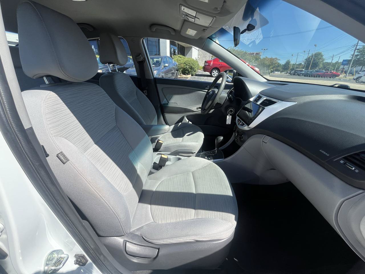 Used 2015 Hyundai Accent GLS FWD image 44