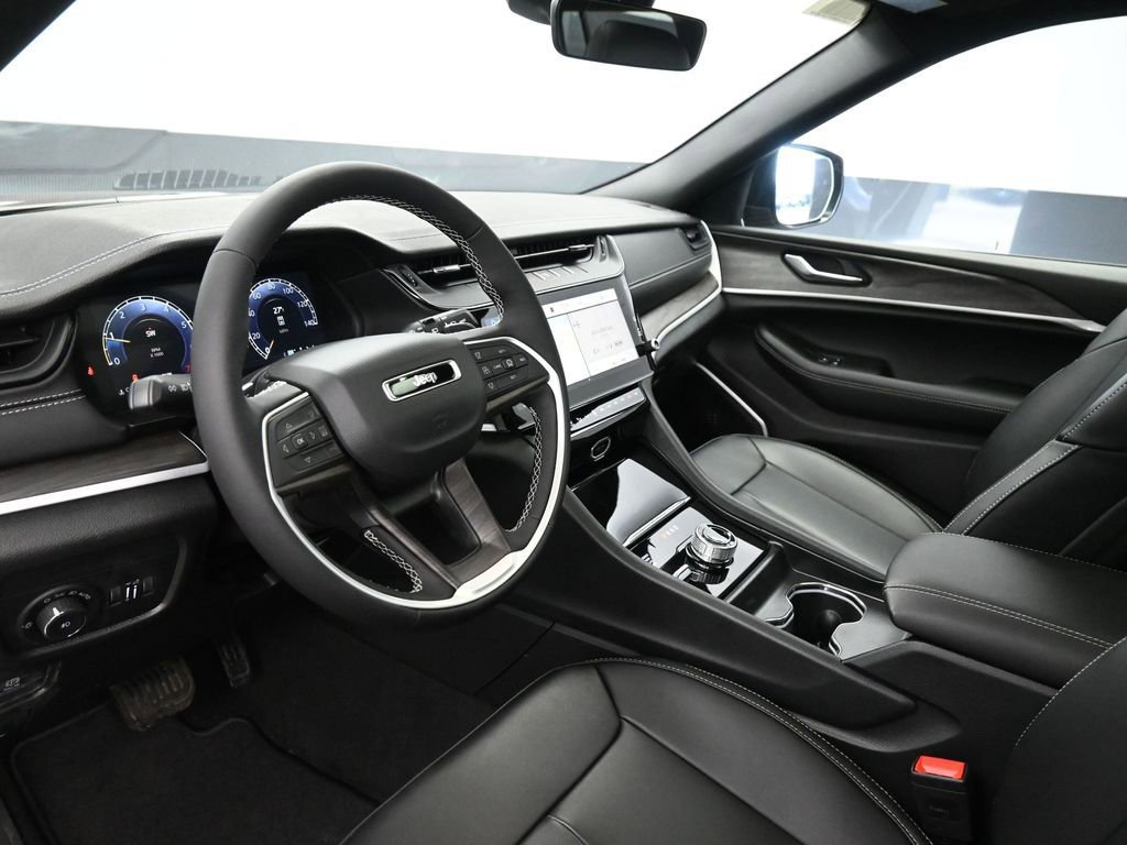 New 2026 Jeep Grand Cherokee Limited w/ Limited Altitude Package image 15