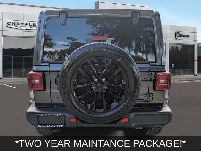 Used 2025 Jeep Wrangler Unlimited Sahara w/ Safety Group image 4