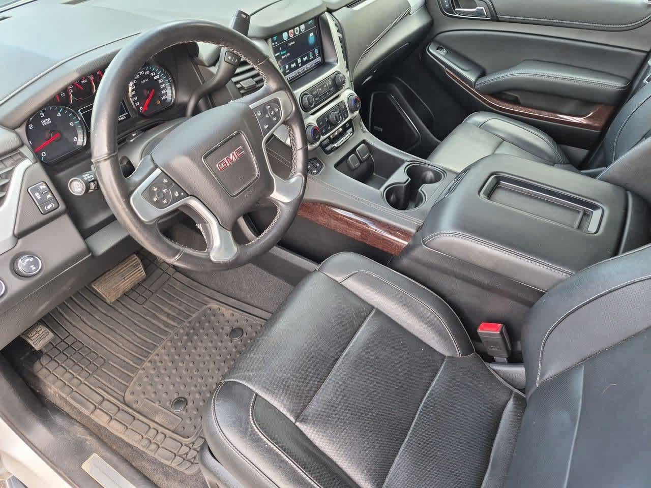 Used 2020 GMC Yukon SLT AWD/4WD image 2