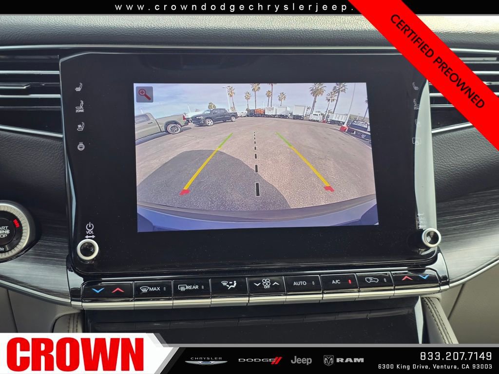 Certified 2024 Jeep Wagoneer L Series II w/ Flexible Seating Group image 29