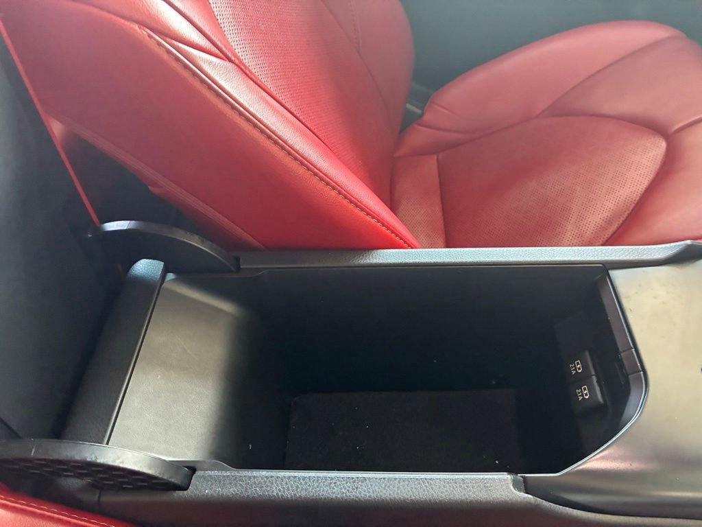 Used 2020 Toyota Camry XSE FWD image 15