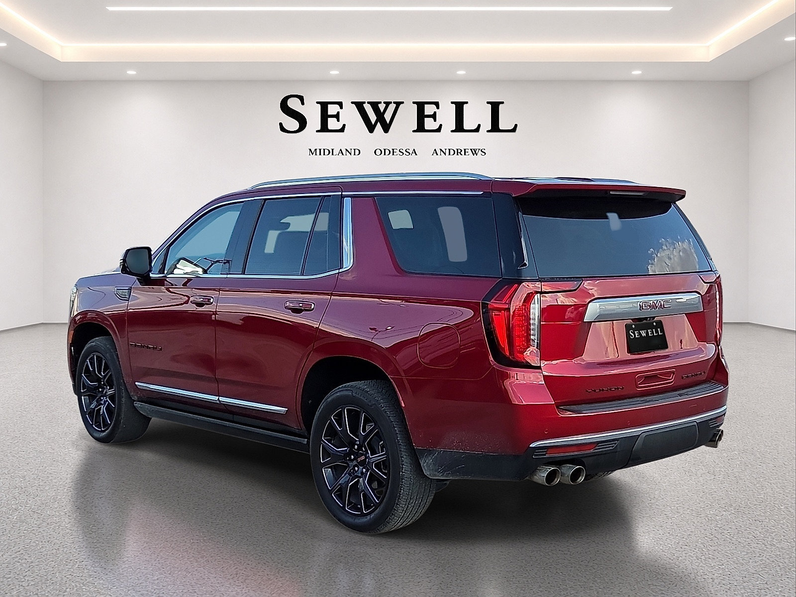 Used 2024 GMC Yukon Denali w/ Denali Reserve Package AWD/4WD image 3